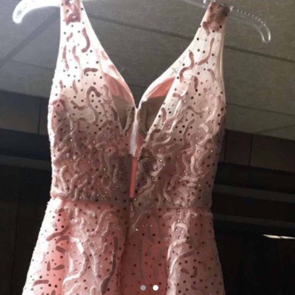 Dress - Picture 2 of 3